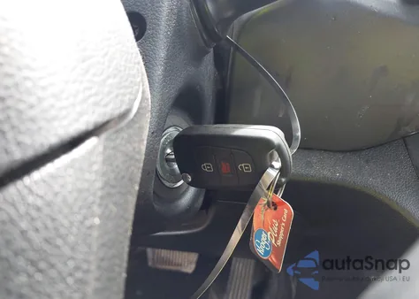 2013 Kia Sportage Lx z USA, uszkodzony, nr VIN KNDPBCA26D7447309